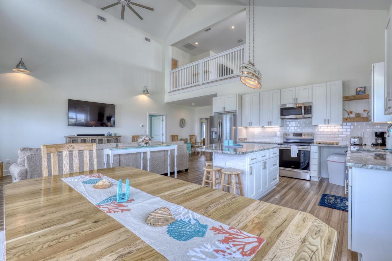 דופין איילנד Salty Seahorse - Waterfront! Pet Friendly! Game Room, Pool Table, Beautiful Views - Room For The Whole Family Home מראה חיצוני תמונה